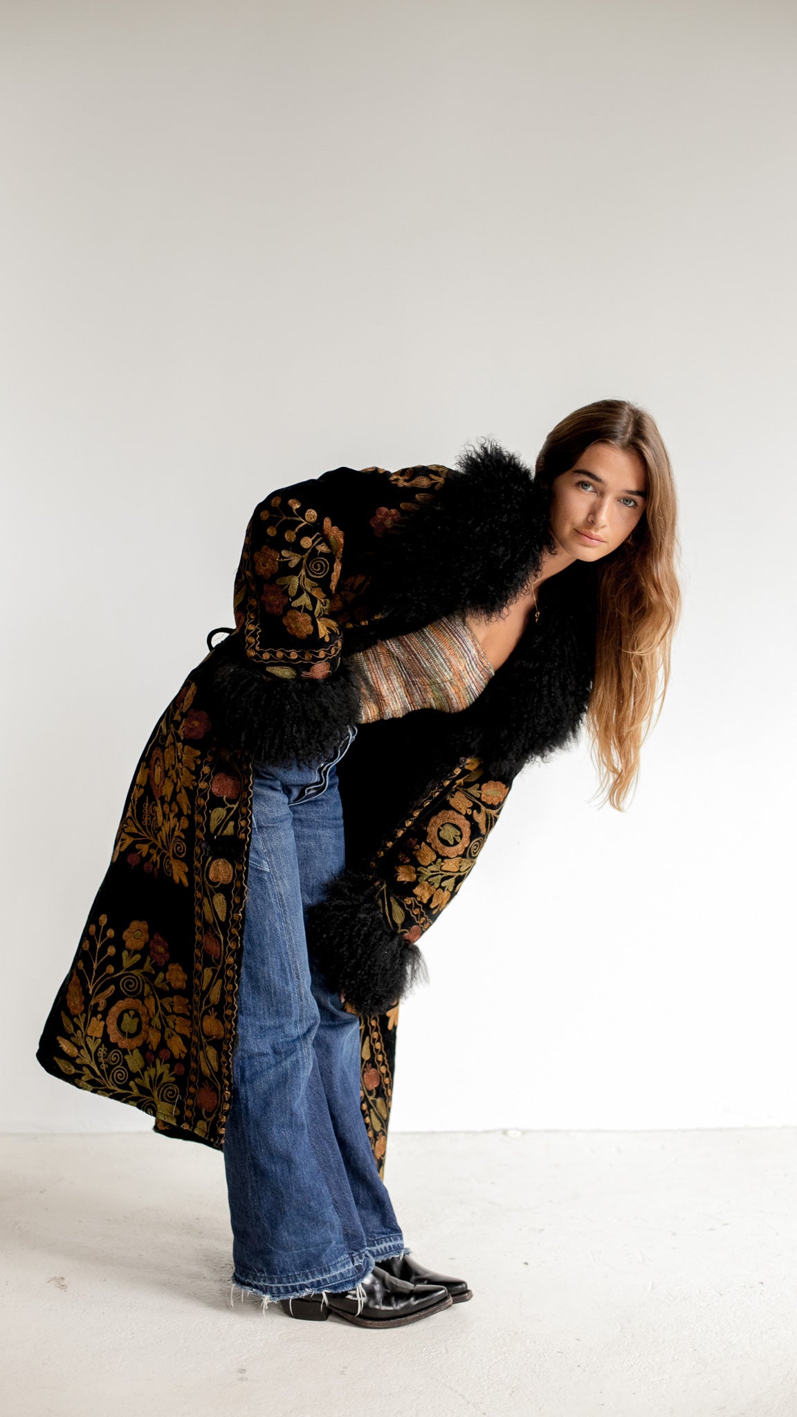 zazi-vintage-ethical-fashion-photographer-andreea-bercu-model-jeff-bogaers-suzani-coat
